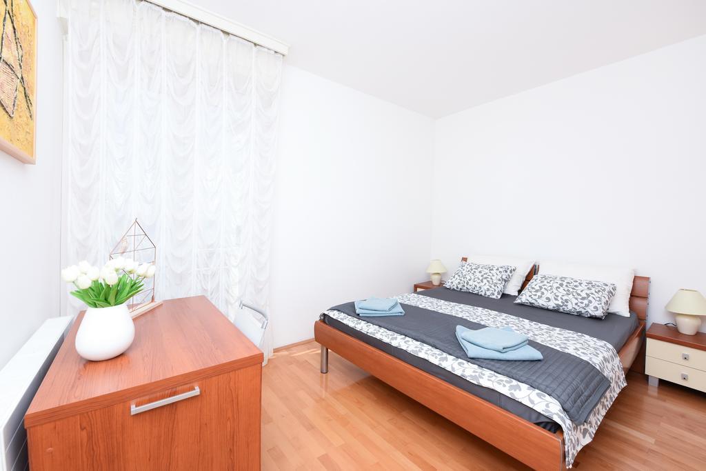 Apartment Jelena Задар Екстер'єр фото